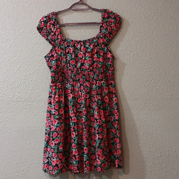 Old Navy Pink and Green Floral Dress, Ladies Summer Dress, Ladies Size Medium - Picture 3 of 5